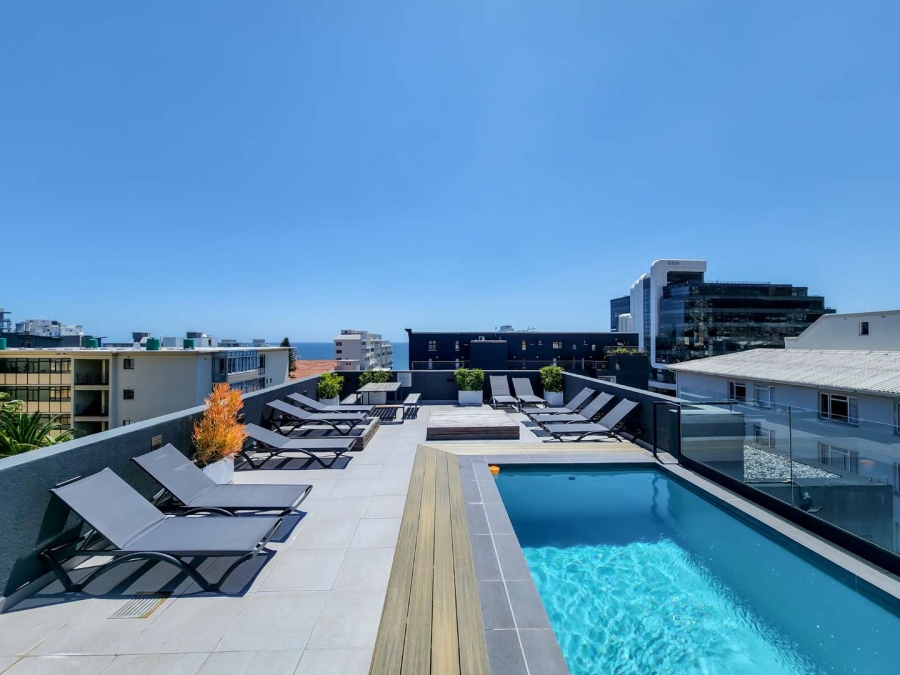 1 Bedroom Property for Sale in Sea Point Western Cape